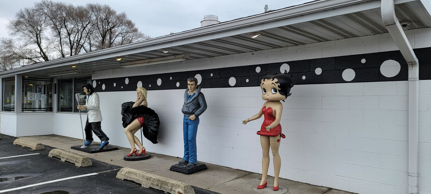 Fiberglass Figures at the Polka Dot Drive-In in Braidwood Illinois